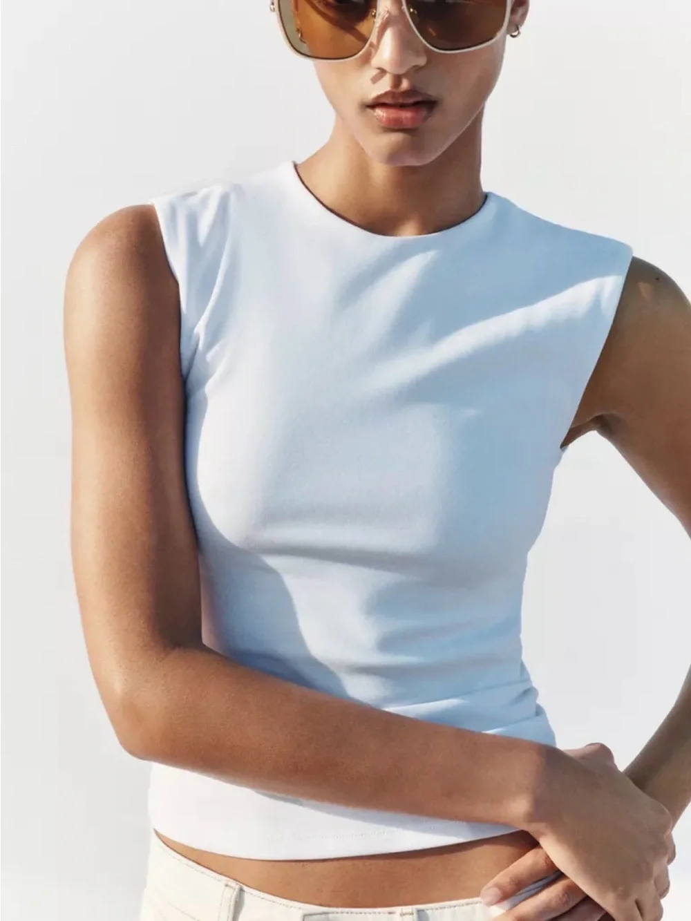 Zara Sleeveless White Crewneck Tank Top - Small - Picture 3 of 6